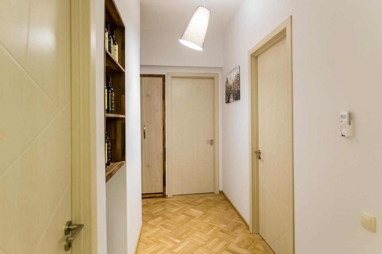 Апартаменты 3 BR Тбилиси Экстерьер фото