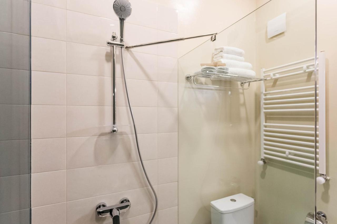 Апартаменты 3 BR Тбилиси Экстерьер фото